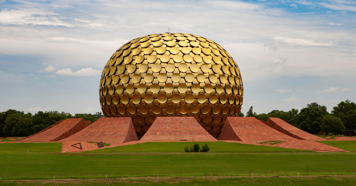 Pondicherry Globe